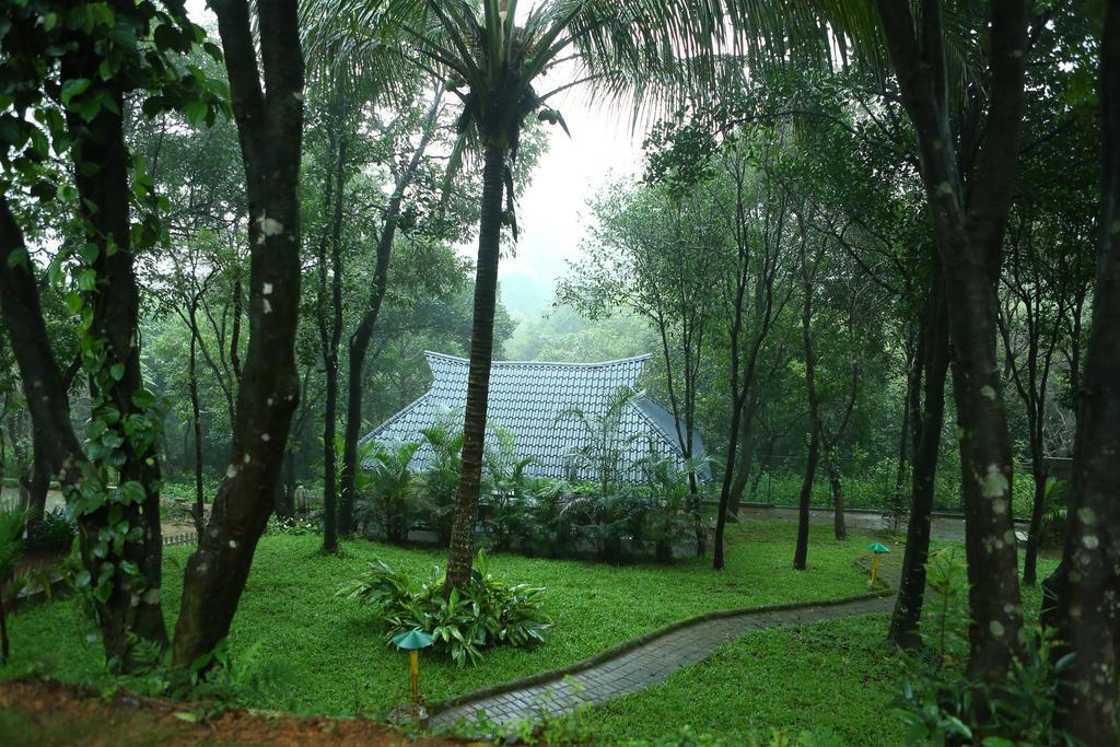 Отель Holiday Вагамон Экстерьер фото